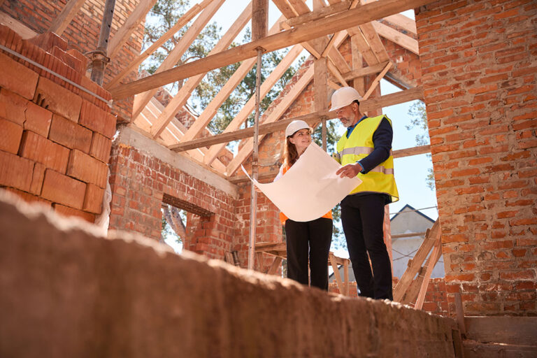 🏠 How to Know When It’s Time to Replace Your Roof